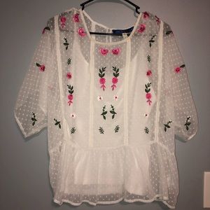 Floral Embroidered White Top - FRANCESCA’S